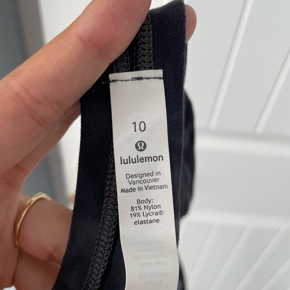 Size 10 Lululemon tank top